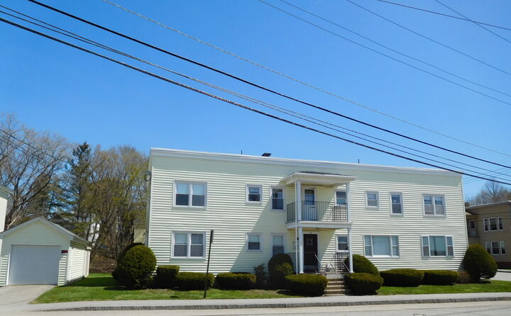 Property Photo:  72 Jefferson Street  ME 04240 