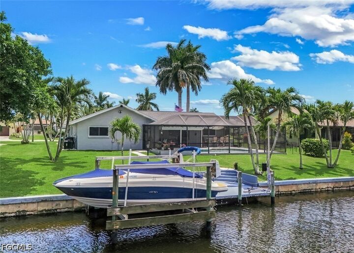 Property Photo:  2107 SE 25th Terrace  FL 33904 