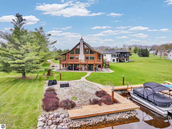 Property Photo:  1085 Bundy Drive  MI 48893 