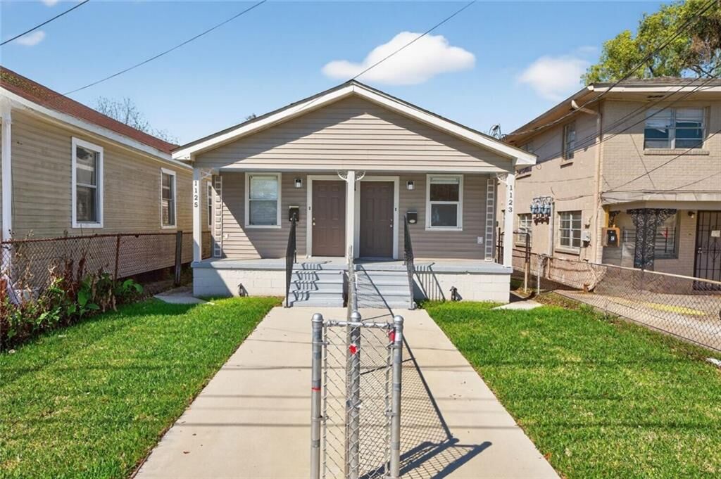 Property Photo:  1123 25 Nunez Street  LA 70114 