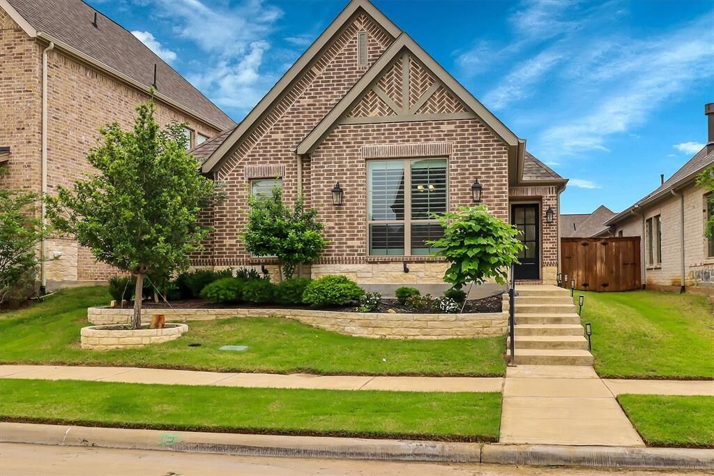 Property Photo:  8529 Melrose  TX 75056 