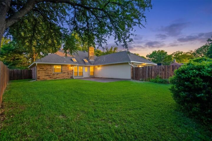 Property Photo:  217 Willowcrest Drive  TX 75040 