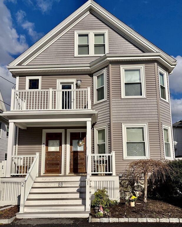 Property Photo:  88 Gardner St 1  MA 02453 