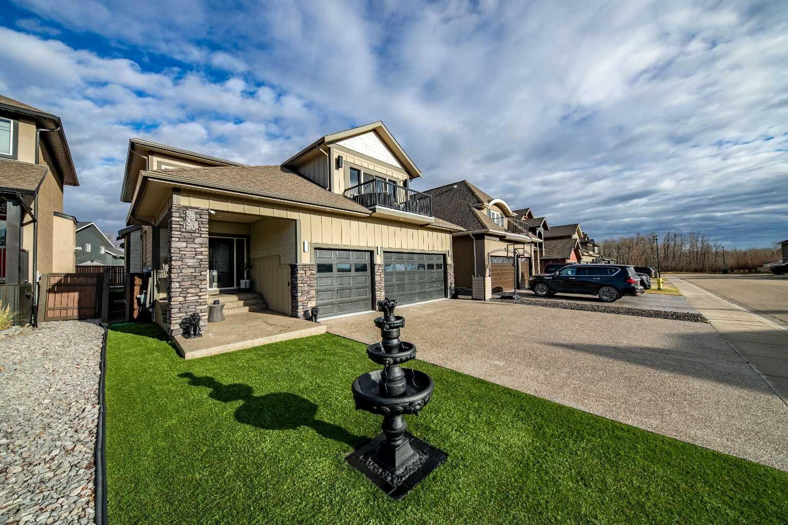 Property Photo: 8830 60 Avenue AB T8W 0J9