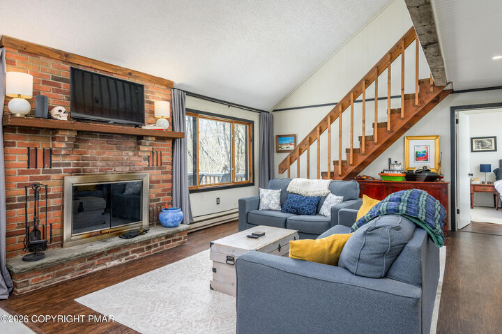 Property Photo: 5032 Woodbridge Drive E PA 18324