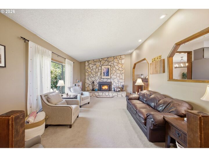 Property Photo:  1910 SW 3rd Dr  OR 97080 