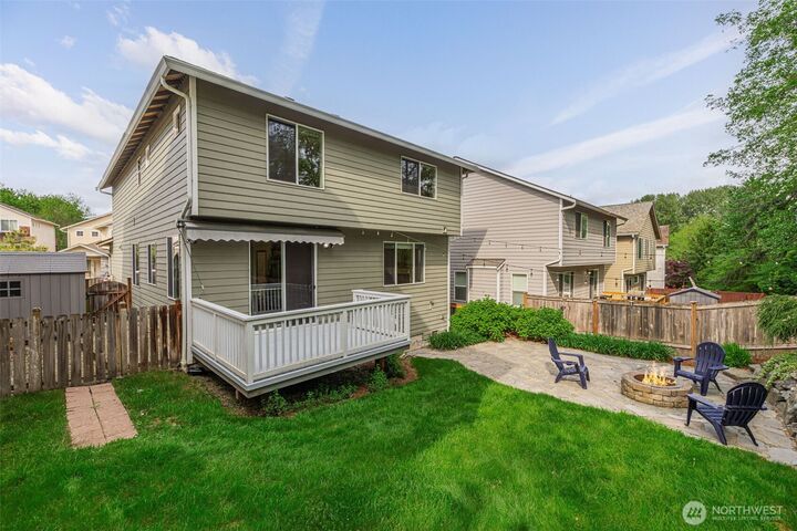 Property Photo:  2630  145th Street SW  WA 98087 