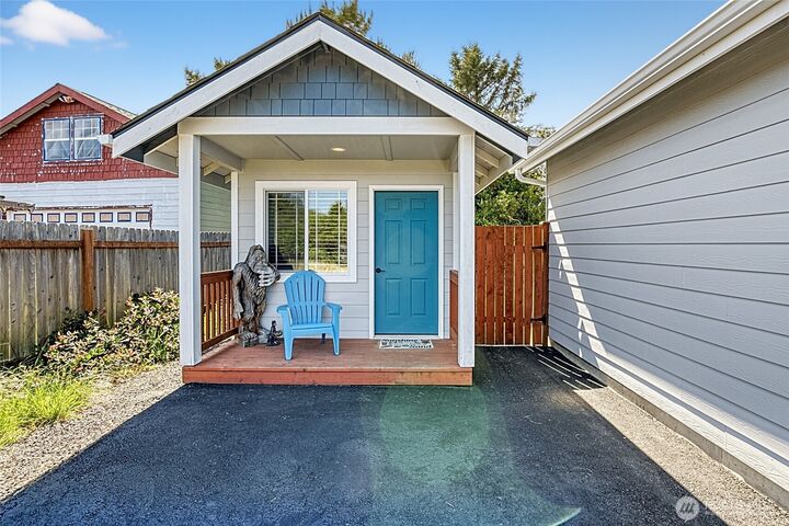 Property Photo: 399 Seashore Street SW WA 98569