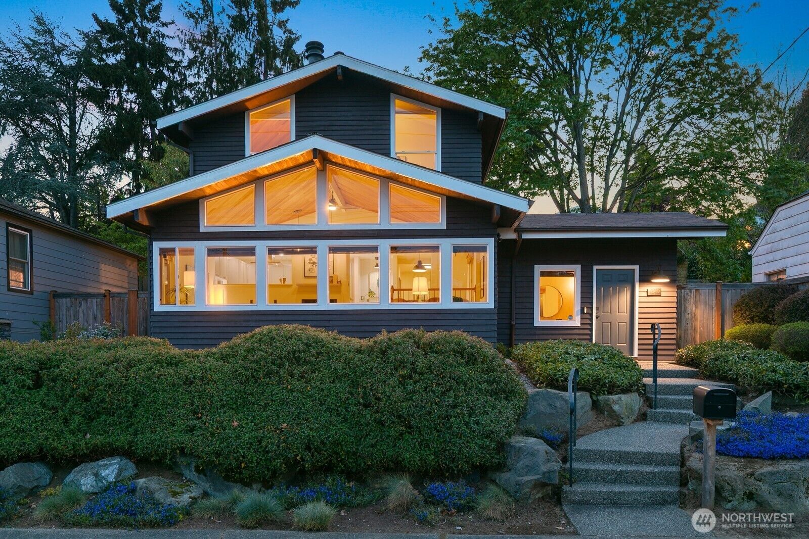 Property Photo:  3219  34th Avenue W  WA 98199 