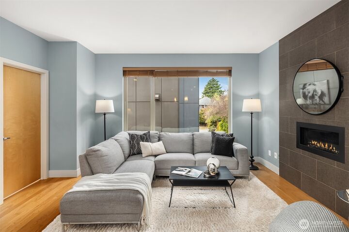 Property Photo:  1550 NW 60th Street  WA 98107 