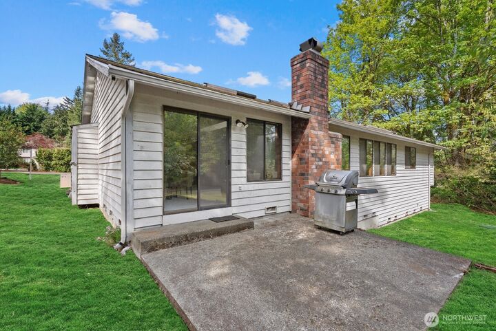 Property Photo: 27652 188th Place SE WA 98042
