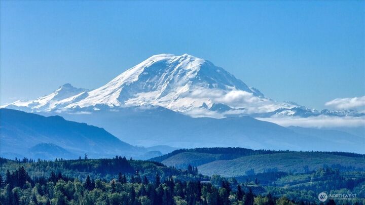 Property Photo:  23747  262nd Place SE  WA 98038 