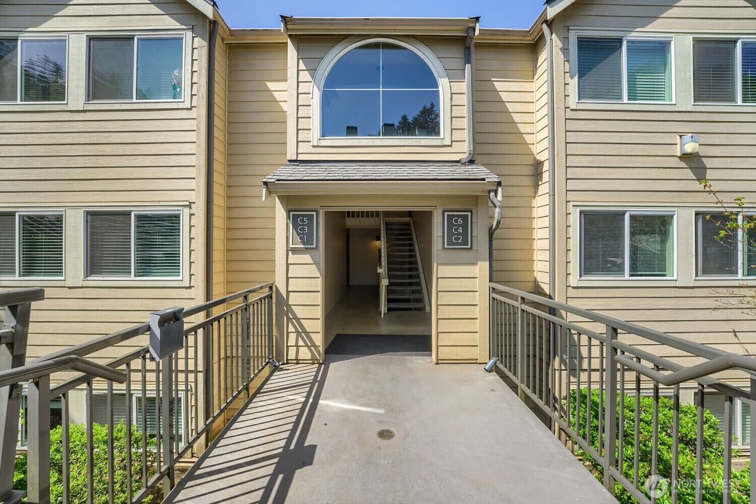 Property Photo:  3811  130 Lane SE  WA 98006 