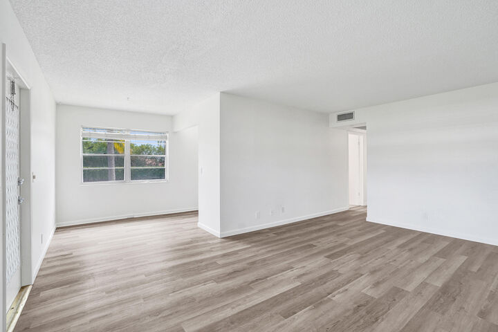 Property Photo: 57 Dorset Drive B FL 33434