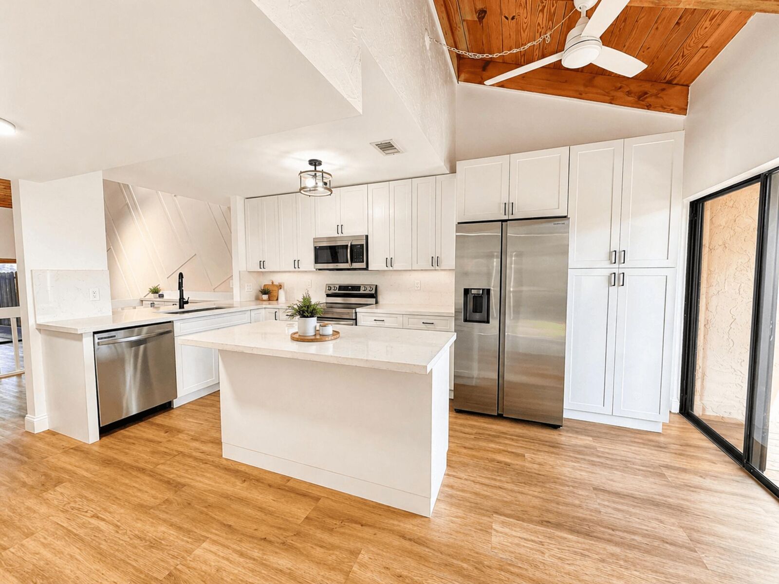 Property Photo:  2142 SW 82nd Avenue 2142  FL 33324 