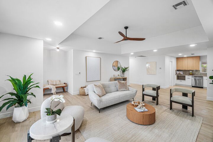 Property Photo:  718 SW 27th Place  FL 33435 