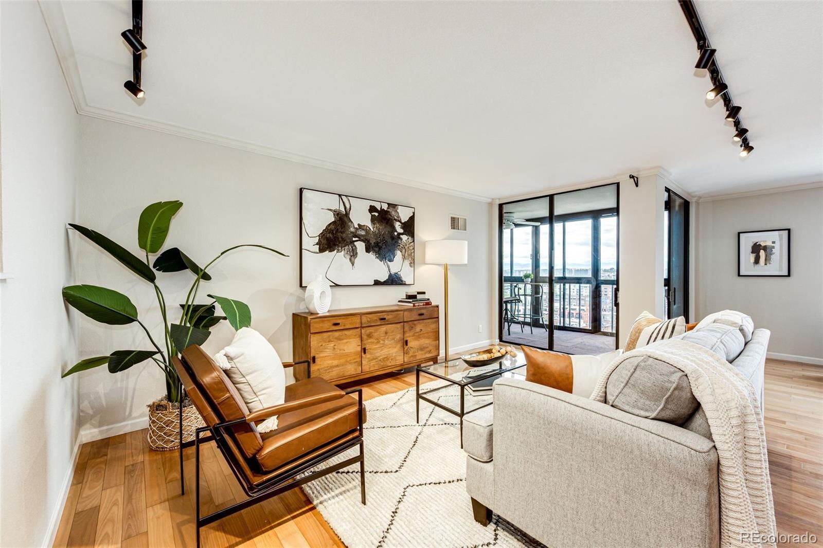 Property Photo:  1551 Larimer Street 1702  CO 80202 