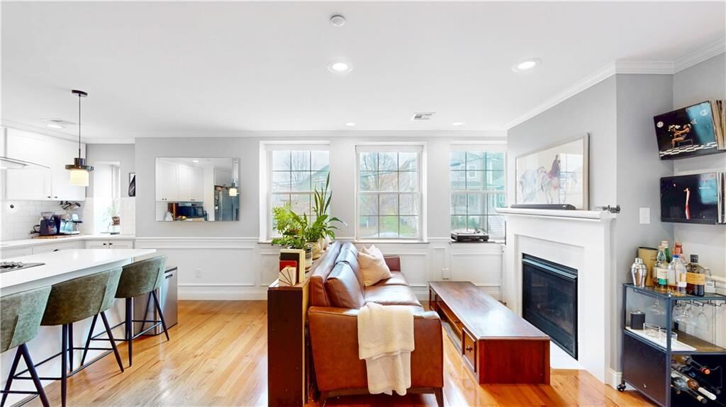 Property Photo: 7 Mount Hope Avenue 202 RI 02906