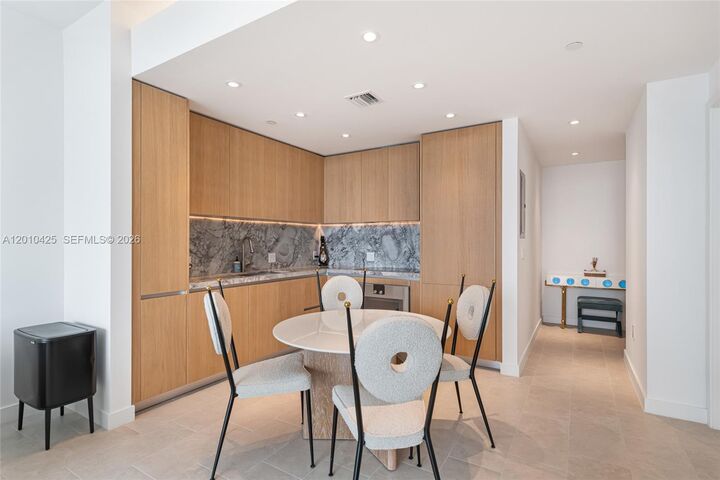 Property Photo:  500 Alton Rd 1204  FL 33139 
