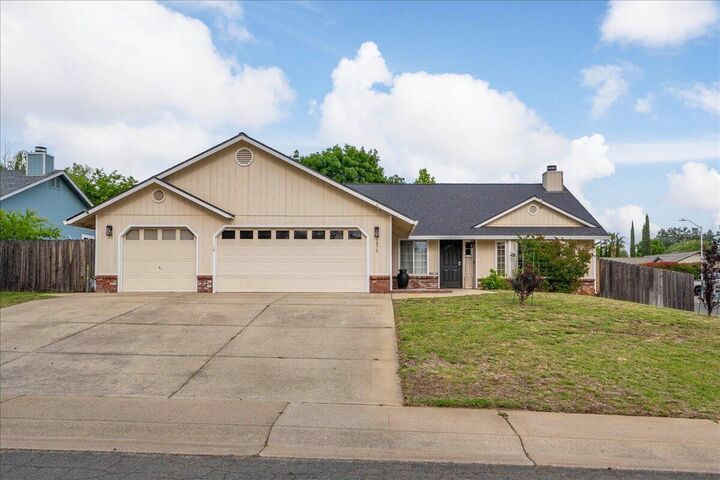 Property Photo:  1675 Hominy Way  CA 96003 