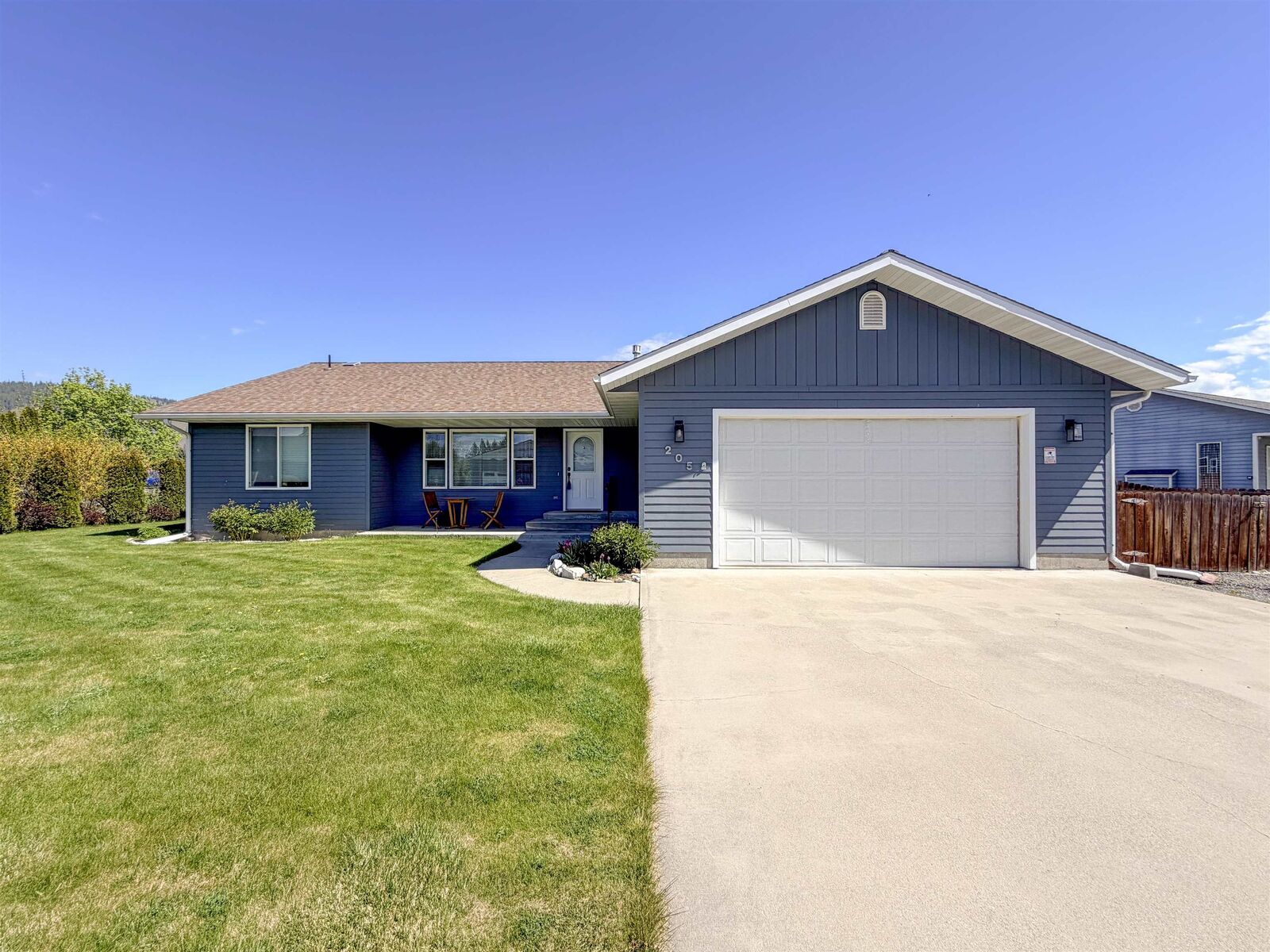 Property Photo:  205 E Evergreen Dr  WA 99141 