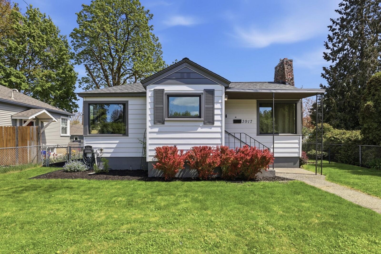 Property Photo:  3917 S Grand Blvd  WA 99203 