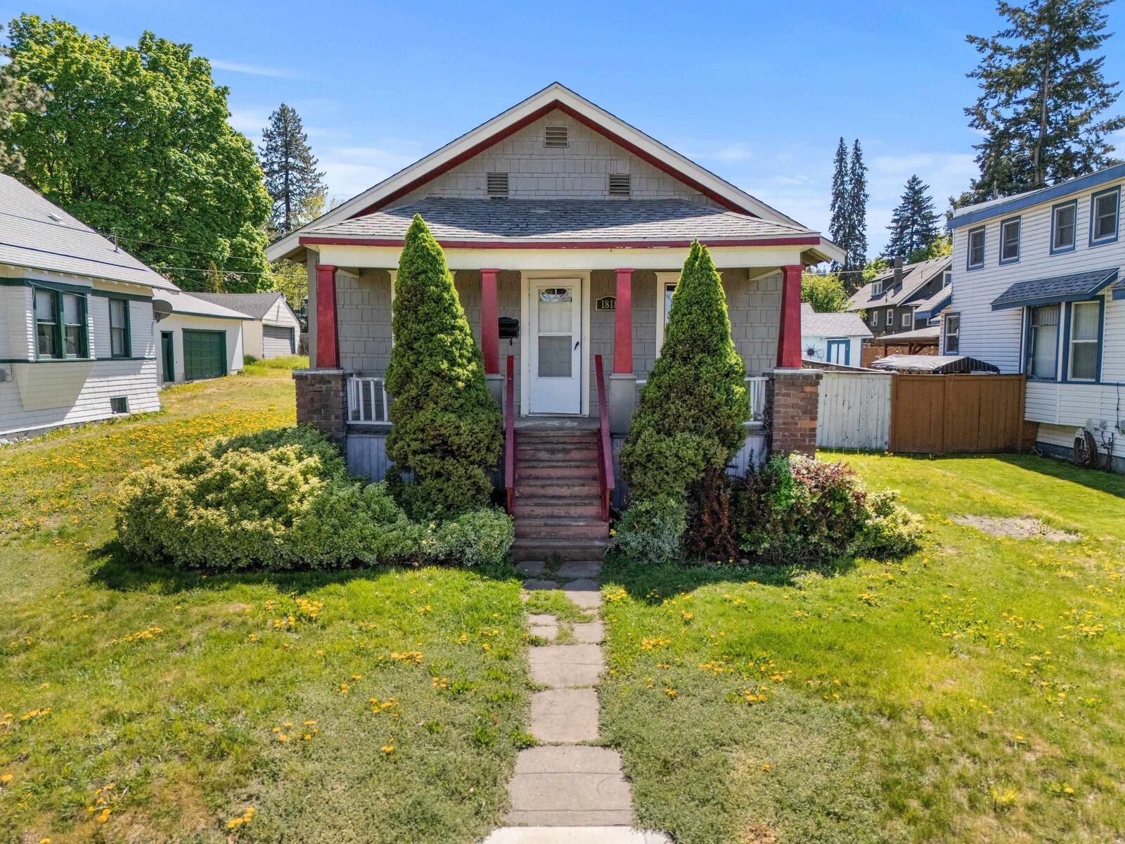 Property Photo:  1818 E 11th Ave  WA 99202 