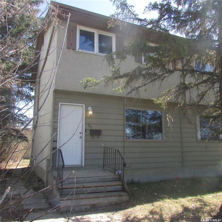 451 McIntosh Street — photo 1