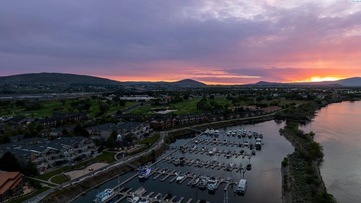 Property Photo:  386 Columbia Point Drive 305  WA 99352 