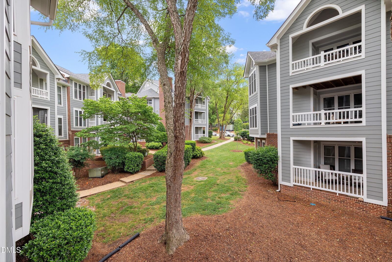 Property Photo:  1021 Wirewood Drive Unit 202  NC 27605 