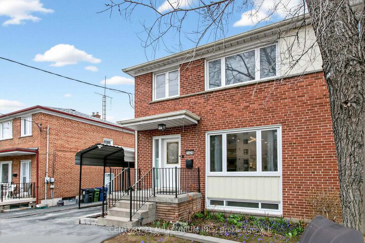 Property Photo:  1426 Wilson Avenue  ON M3M 1J7 