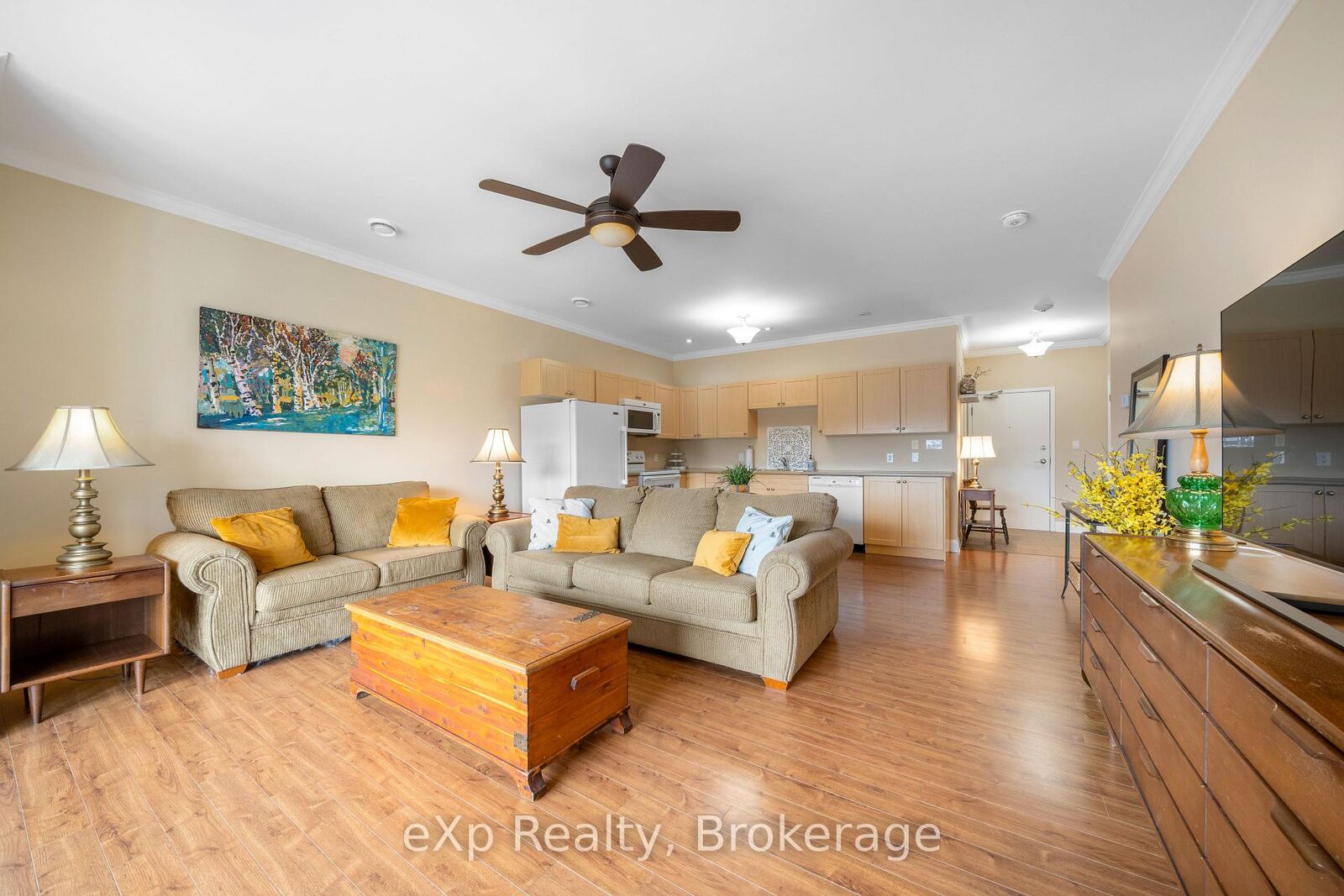 Property Photo: 20A Silver Birch Court 302 ON P2A 0A7