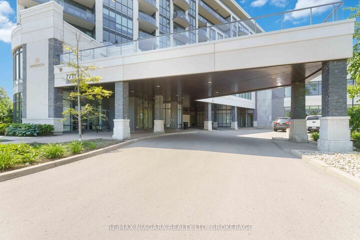 Property Photo: 7711 Greenvista Gate 523 ON L2H 1R1