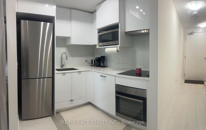 Property Photo: 195 Redpath Avenue 2314 ON M4P 0E4