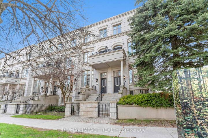 Property Photo:  260 Russell Hill Road 13  ON M4V 2T2 