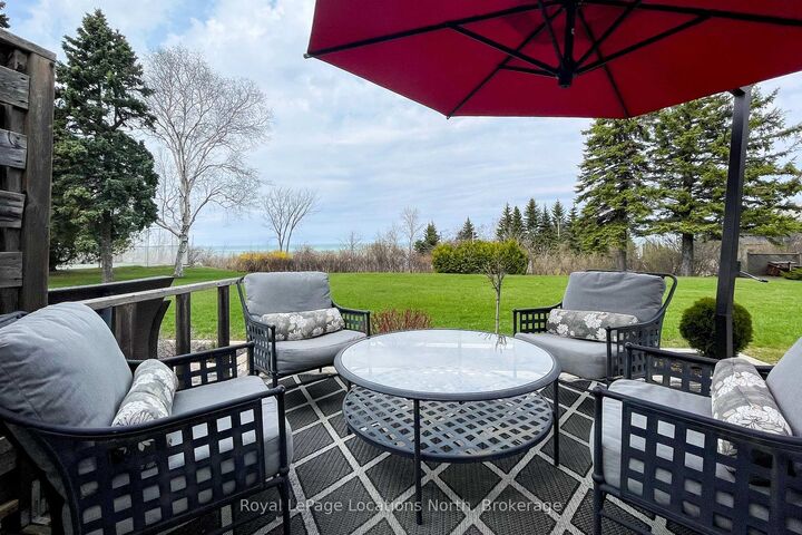 Property Photo:  139 Lakeshore Road E 6  ON L9Y 0N1 