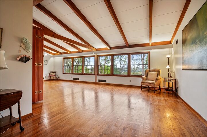 Property Photo:  24 Swallow Hill Rd  PA 15106 