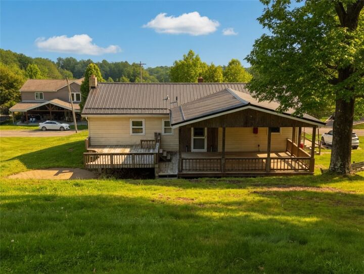 Property Photo:  109 New Orchard Dr  PA 15084 