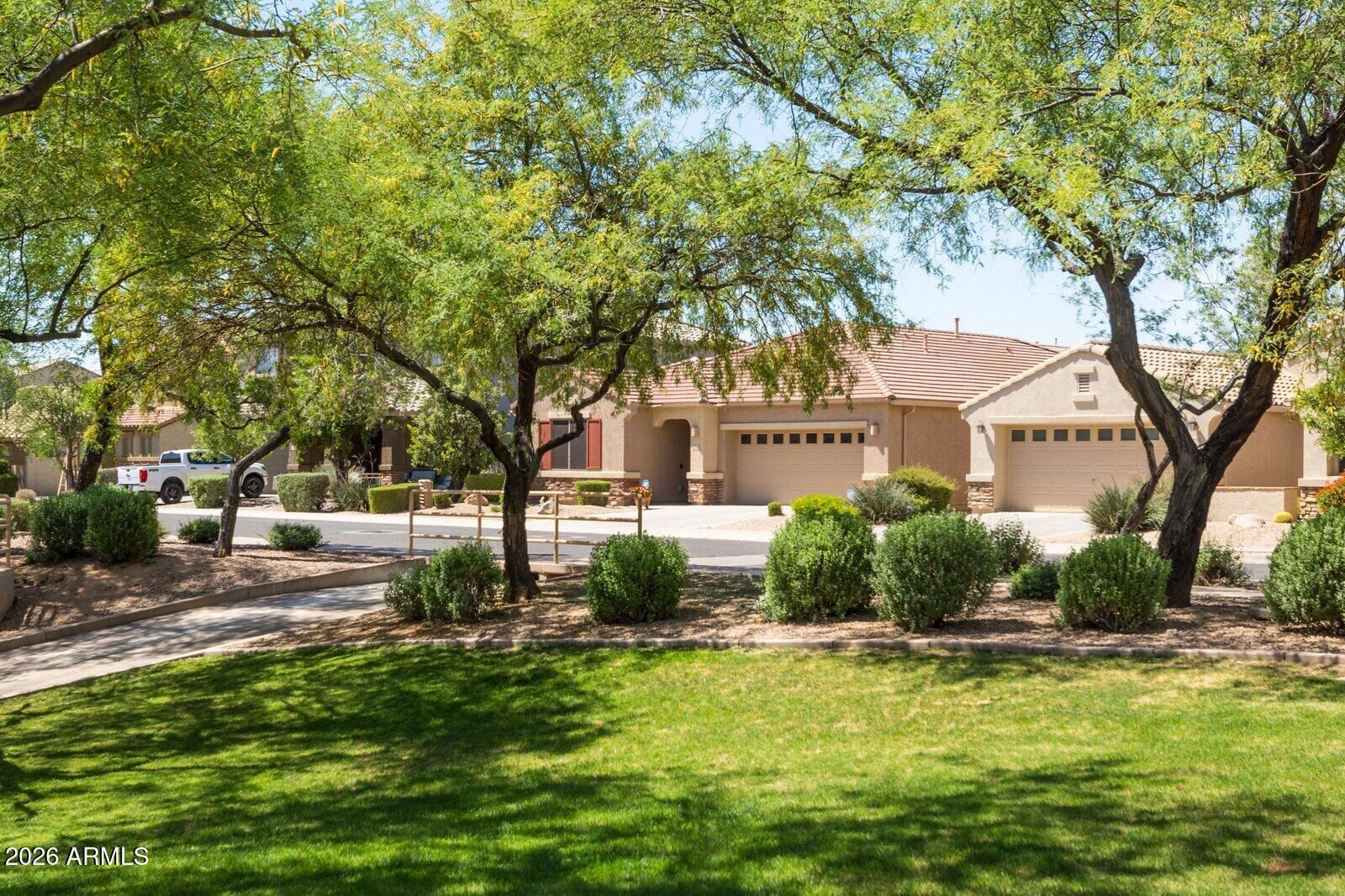 Property Photo: 23124 N 41st Street AZ 85050
