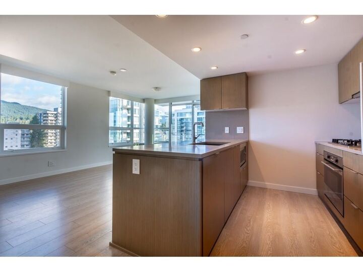Property Photo: 125 E 14 Street 709 BC V7L 0E6