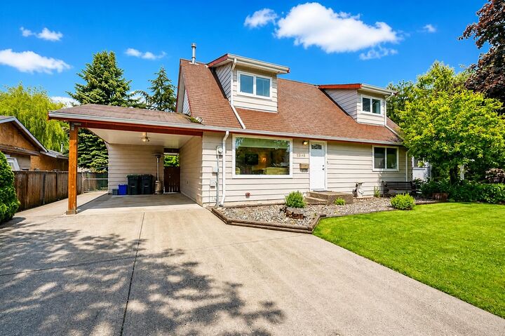 Property Photo: 27145 27B Avenue BC V4W 3C2