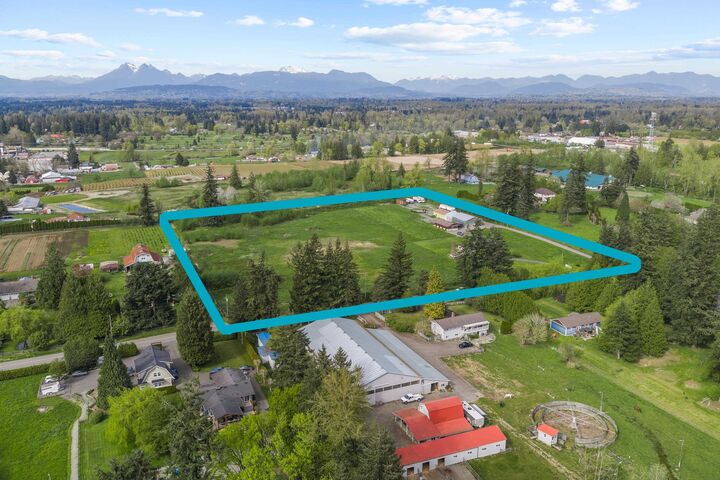 Property Photo: 24985 32 Avenue BC V4W 2A1