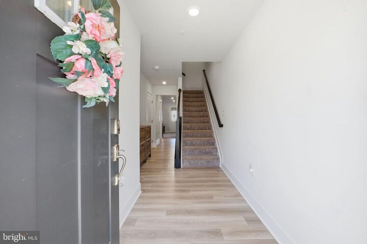 Property Photo:  10915 Drummond Place  MD 20695 