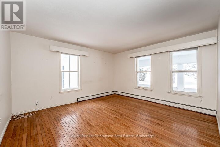 Property Photo:  145 Front Street Unit A  ON P1L 1J7 