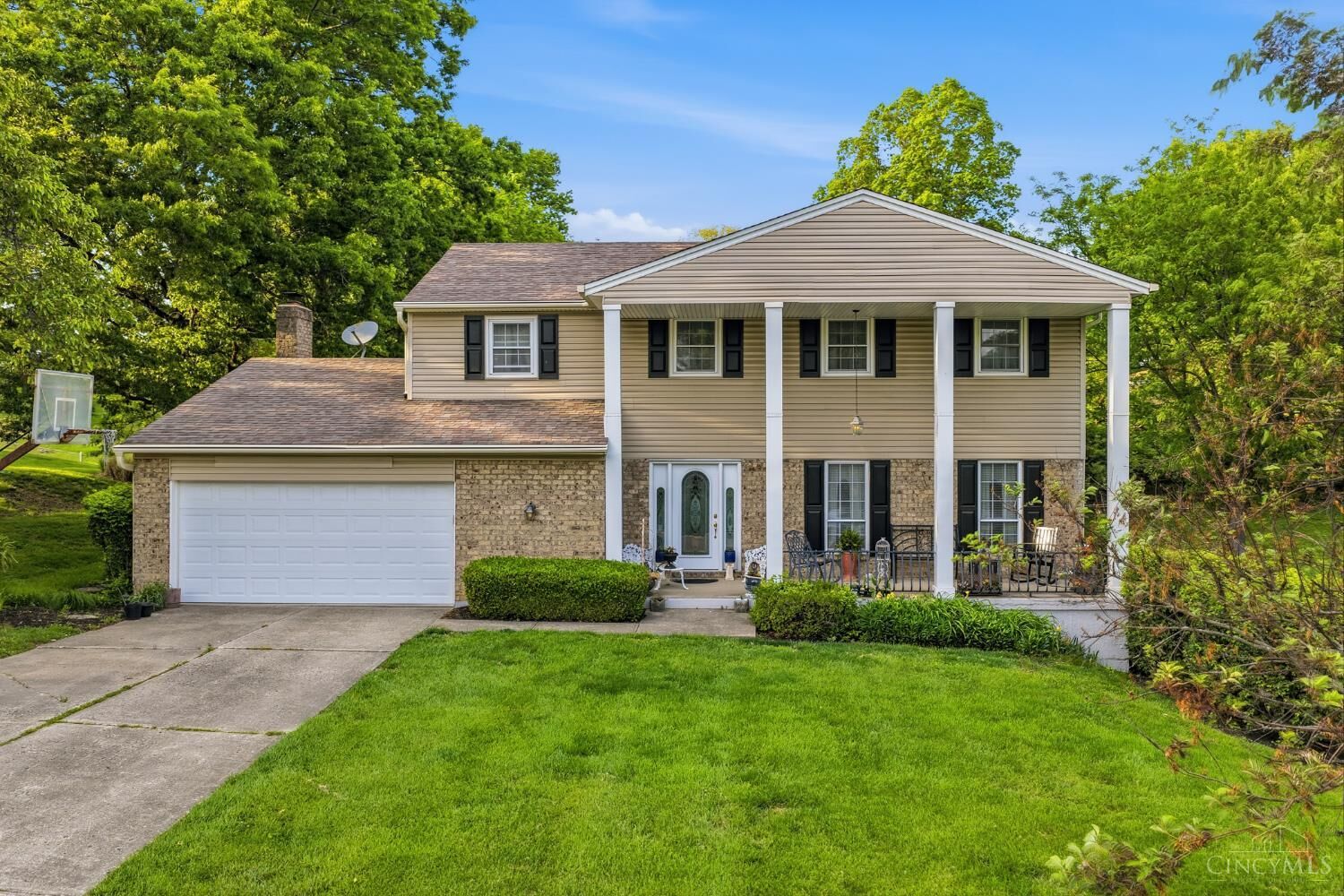 Property Photo:  4576 Runningfawn Drive  OH 45247 