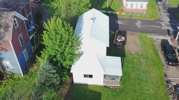 Property Photo:  402 S Penn St  PA 15767 