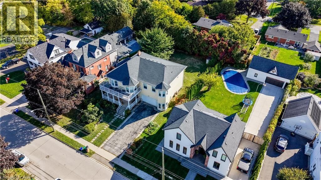 Property Photo:  7 Robinson Street South  ON L3M 3C5 