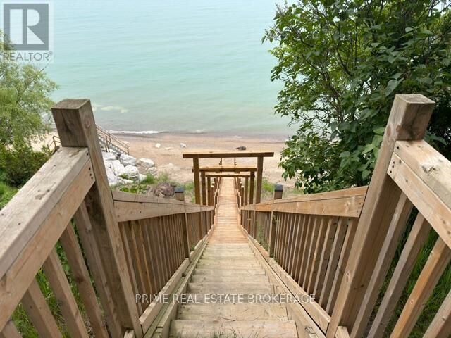 Property Photo: 71899 Sunridge Crescent ON N0M 1N0