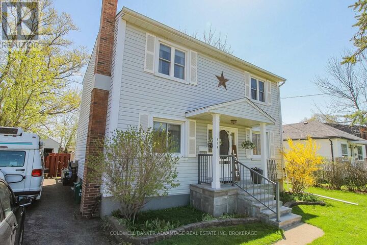Property Photo:  628 Clare Avenue  ON L3C 3C1 