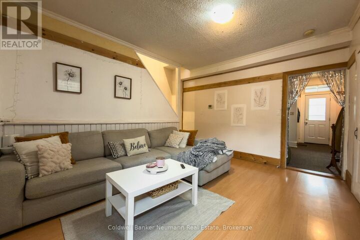 Photo de la propriété:  71 Suffolk Street West  ON N1H 2J1 